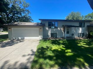 3106 Fairview Ave N, Saint Paul, MN 55113