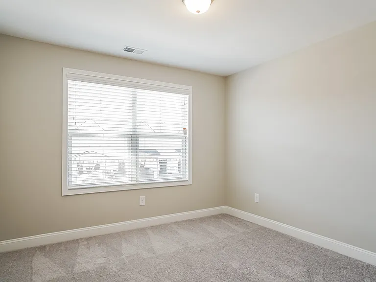 7236 Bellacroft Dr — Photo 15