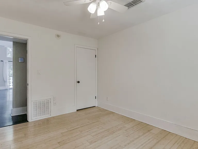 4227 Sandy Bluff Dr E — Photo 8