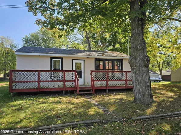 518 Clark St, Eaton Rapids, MI 48827