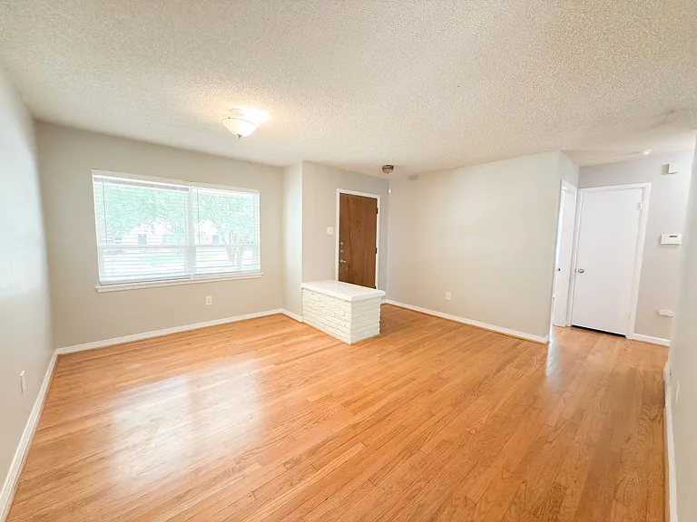 10457 Solta Dr — Photo 7
