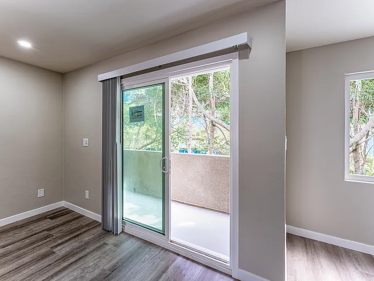 2777 Nimitz Blvd — Photo 9