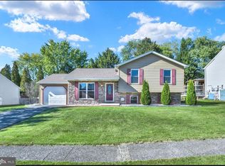 4608 Laurel Ridge Dr, Harrisburg, PA 17110