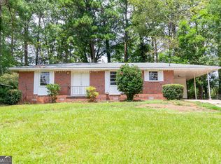 816 Needle Dr, Forest Park, GA 30297