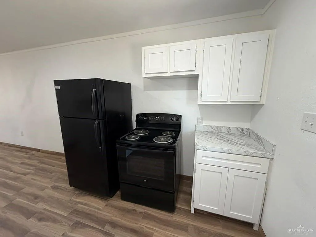 2 bed, 1.0 bath, 840 sqft, $850 — Photo 3