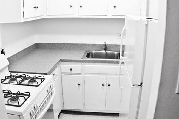 2nd image of 2775 E 12th St APT 417