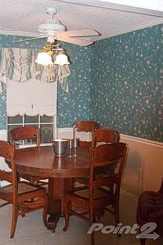 Breakfast Room