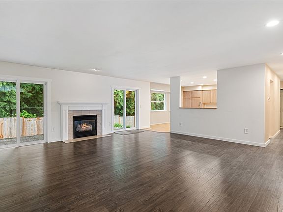 3rd image of 3508 E Broadway