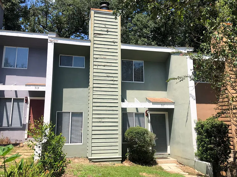 517 Teal Ln — Photo 1