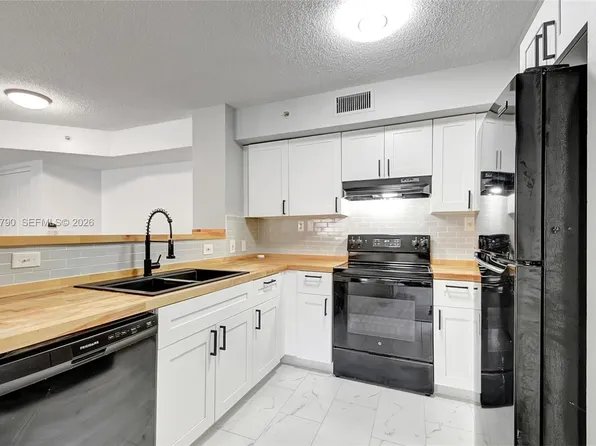 7808 Sonoma Springs Cir APT 204, Lake Worth, FL 33463