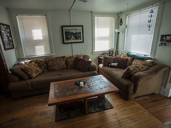 2nd image of 1124 Saint Paul St APT B