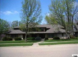3585 SW Summerwood Rd, Topeka, KS 66614