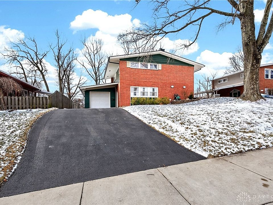 1st image of 4408 Woodbine Ave