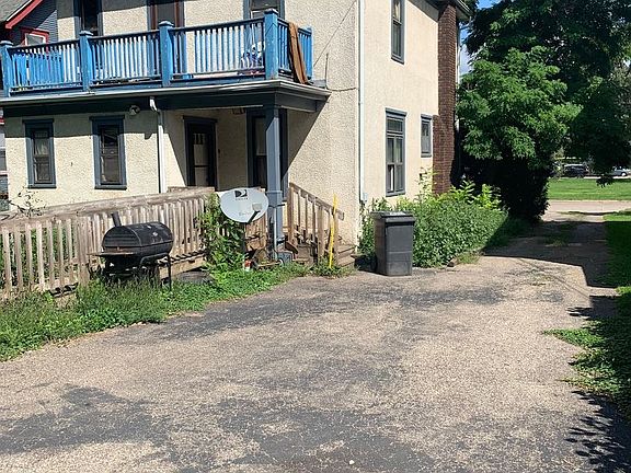 2nd image of 2401 Irving Ave N