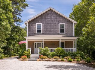 49 19th St N, Edgartown, MA 02539