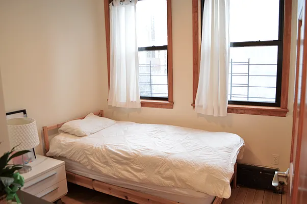 Rented by OvCo Realty | media 28