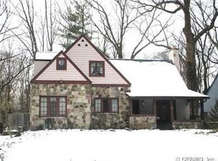 26 Westwood Dr, East Rochester, NY 14445