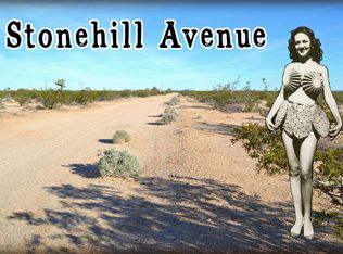 Stonehill Ave, Joshua Tree, CA 92252