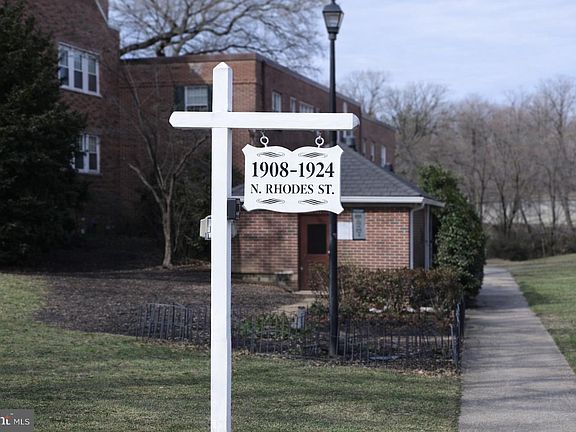 4th image of 1922 N Rhodes St APT 78