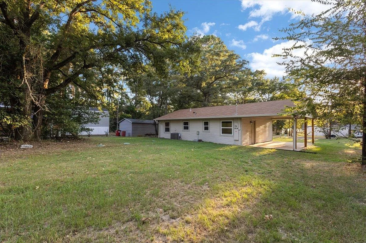 2 bed, 1.0 bath, 816 sqft, $1,450 — Photo 3