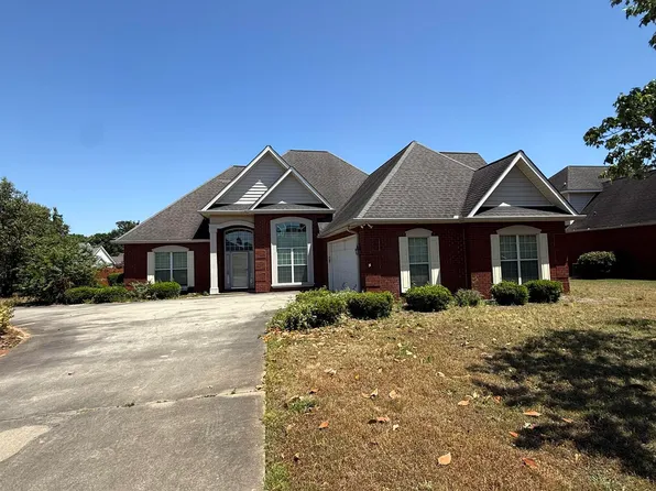 136 Roseine Dr, Warner Robins, GA 31088