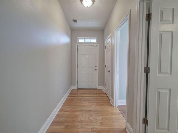 2500 Rosehill Cir, Lithia Springs, GA 30122