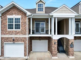 10203 Lark Meadow Dr UNIT 204, Louisville, KY 40291