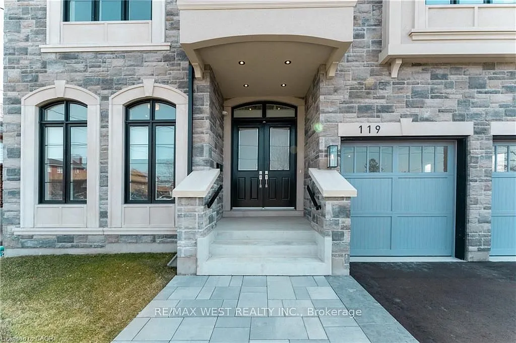 4 bed, $7,500 — Photo 2