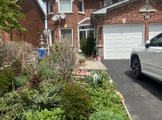11 Eagleridge Dr, Brampton, ON L6R 1G6