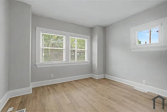 2600 Wayne Ave — Photo 13