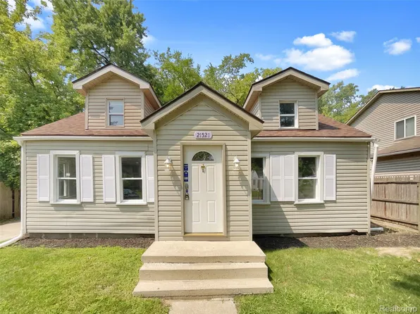 21521 Roosevelt Ave, Farmington Hills, MI 48336