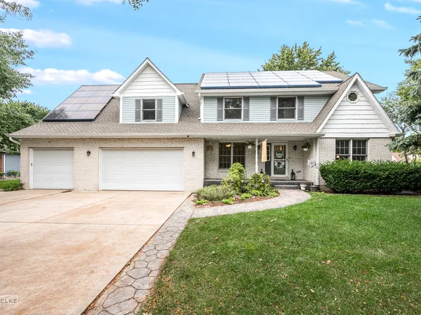 1701 Grand Prairie Dr, New Lenox, IL 60451