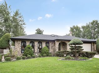 7737 Cashew Dr, Orland Park, IL