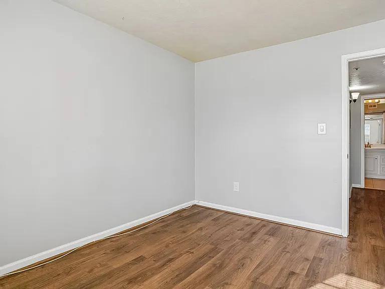 13424 Lord Dunbore Pl #24 — Photo 32