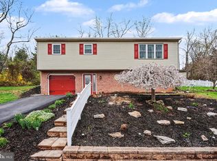 90 Eagle Ln, Etters, PA 17319