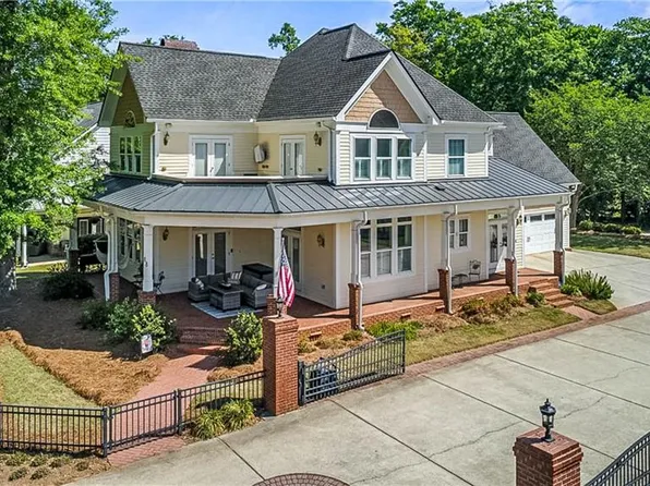 88 Sloan St, McDonough, GA 30253