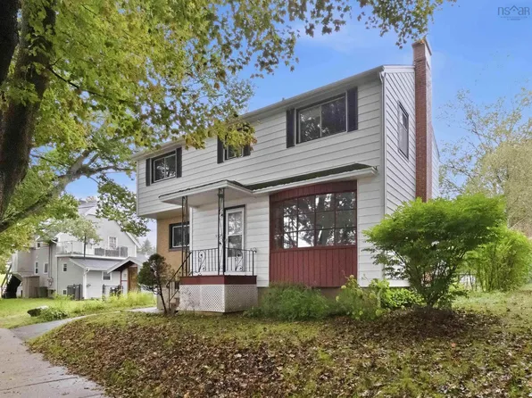 3524 Acadia St, Halifax, NS B3K 3P2