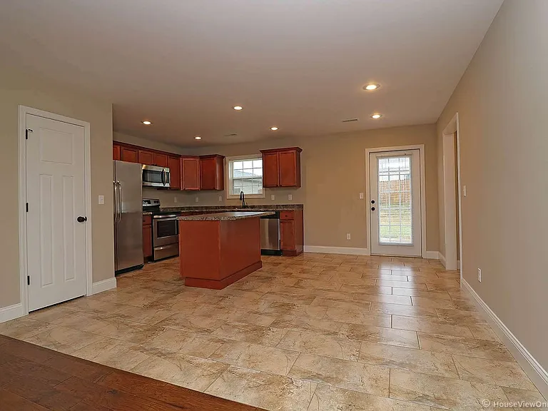 1752 Voyager Ct — Photo 7