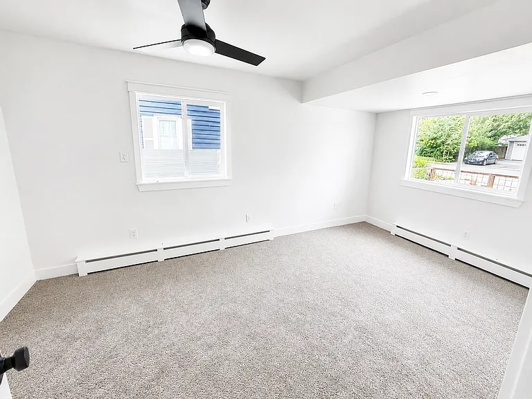 755 Carbon St — Photo 15