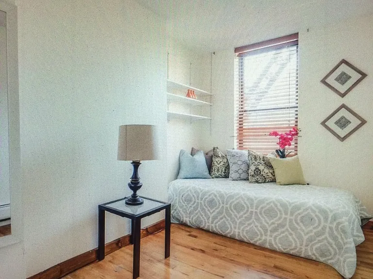 49 Coles St #2 — Photo 7