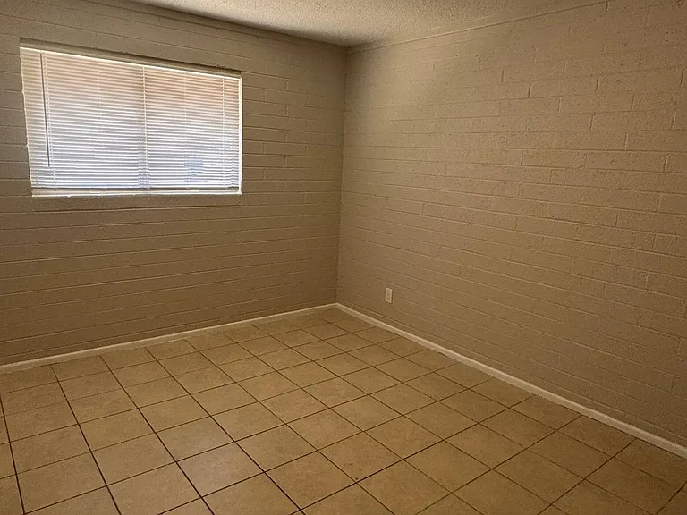 7302 E Belleview St #4 — Photo 4
