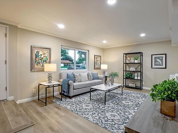 4th image of 7087 Santa Teresa Blvd