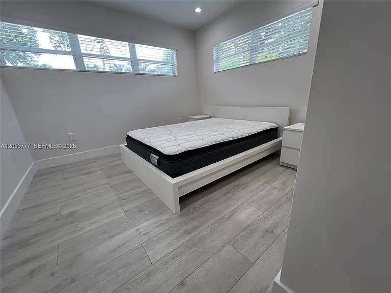1405 N 46th Ave — Photo 25