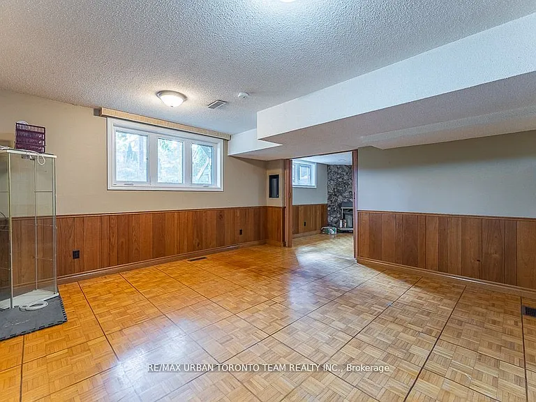35 Brumwell St — Photo 34