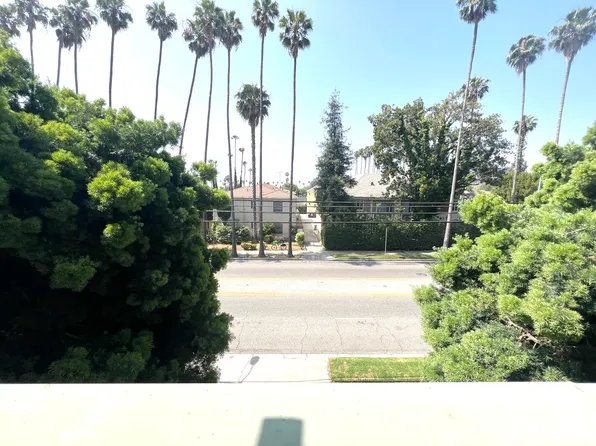 7777 Hollywood Blvd.