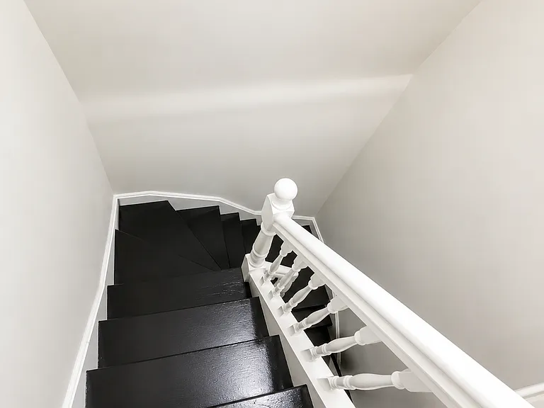65 S 7th St #3 — Photo 8