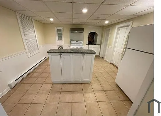 6 Berkeley St — Photo 2
