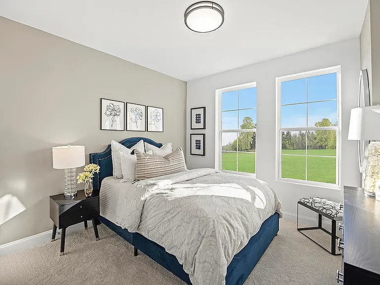 144 N White St #200 — Photo 4
