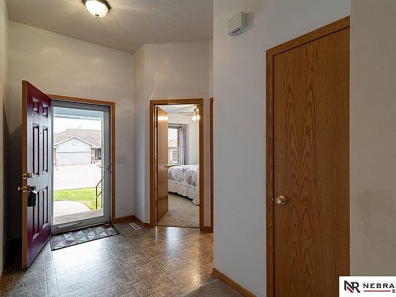 3rd image of 16109 Timberlane Dr