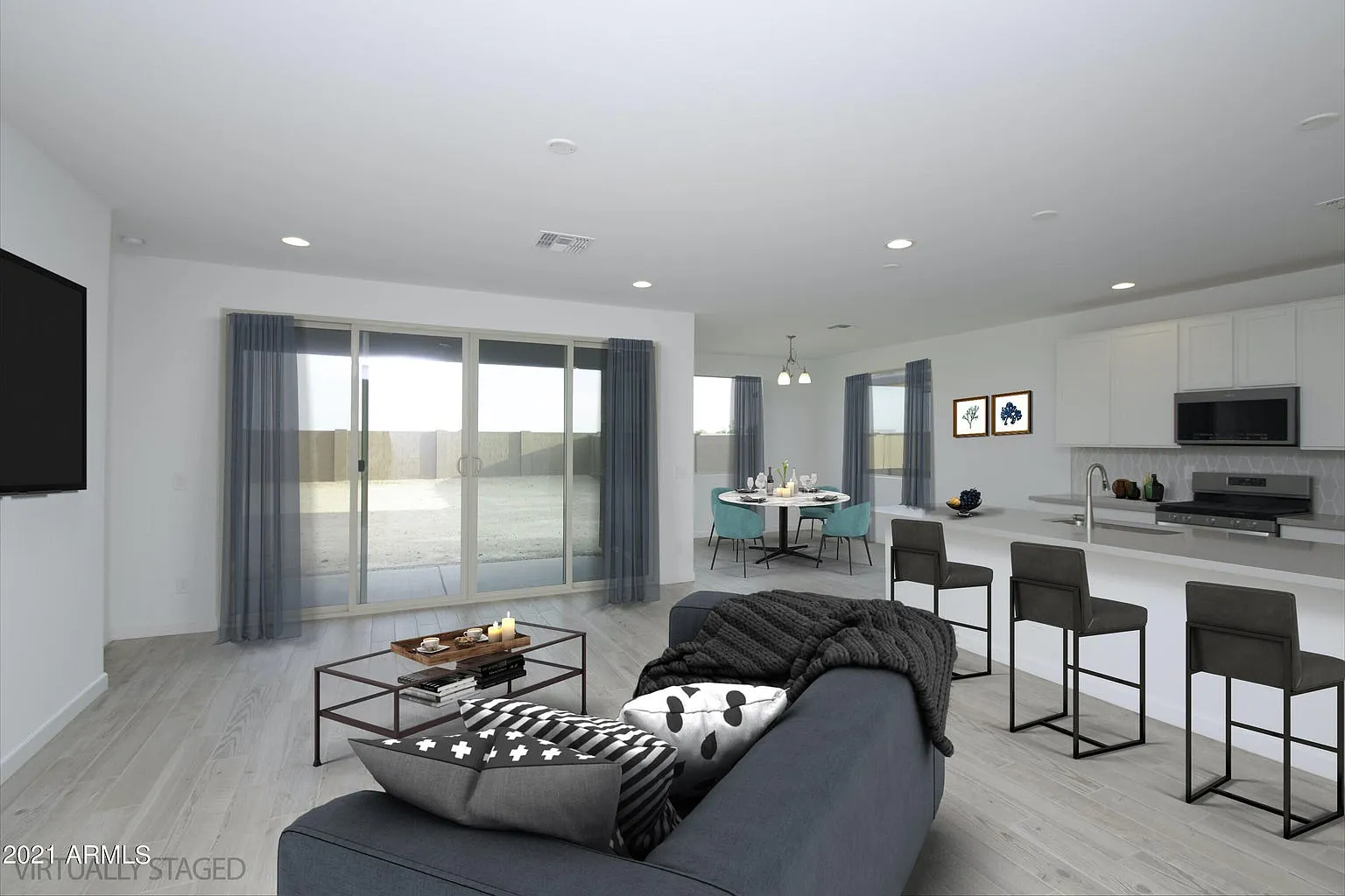 3 bed, 1567 sqft, $2,275 — Photo 2